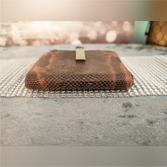 Gucci Python Bi-Fold Snakeskin Wallet - Picture 2 of 13